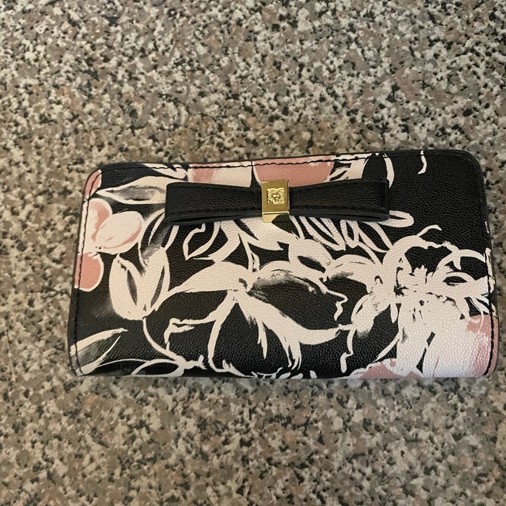 Anne Klein wallet